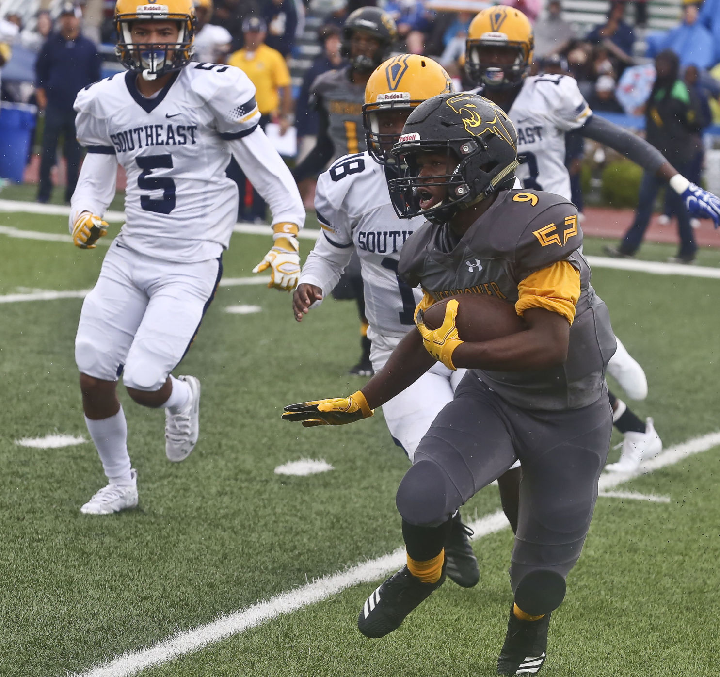 Eisenhower Southeast decgal 28 09.08.18.JPG